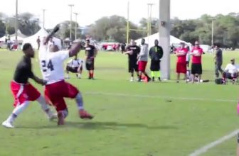 Youngbloodz LONG PASS WITH HUGE JUKE - 2016 USFTL Nationals Flag Football Tournament Highlight