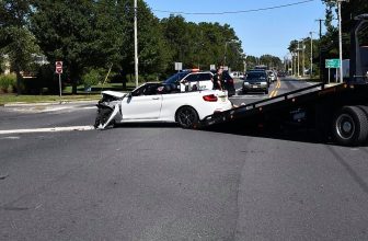 Stafford Police looking for witnesses of two car crash on Route 9