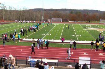 Clarkstown residents gather for 5th annual Tommy's Turkey Bowl - News 12 New Jersey