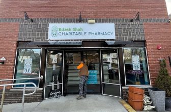 Monmouth County Pharmacist to open no-charge pharmacy in Red Bank
