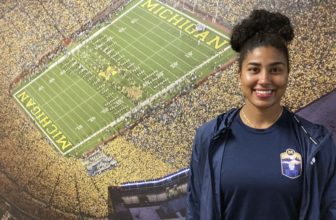 Michigan graduate assistant a trailblazer for female coaches National News