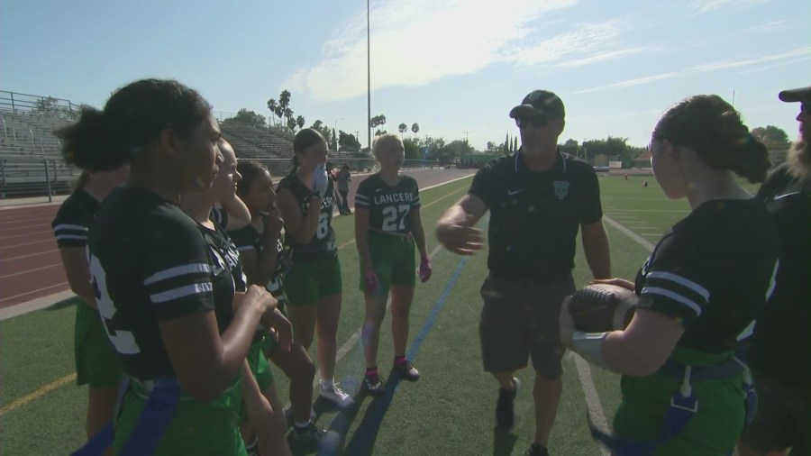 Southern California girls flag football teams make official debut 