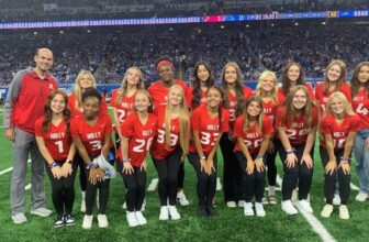 Bronchos help pioneer, expand girls flag football program | News for Fenton, Linden, Holly MI