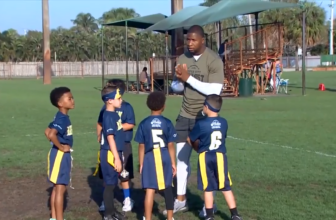Jonnu Smith embraces coaching role with youth flag football - WSVN 7News | Miami News, Weather, Sports