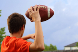 Tackle vs. Youth Flag Football: Which one and why?